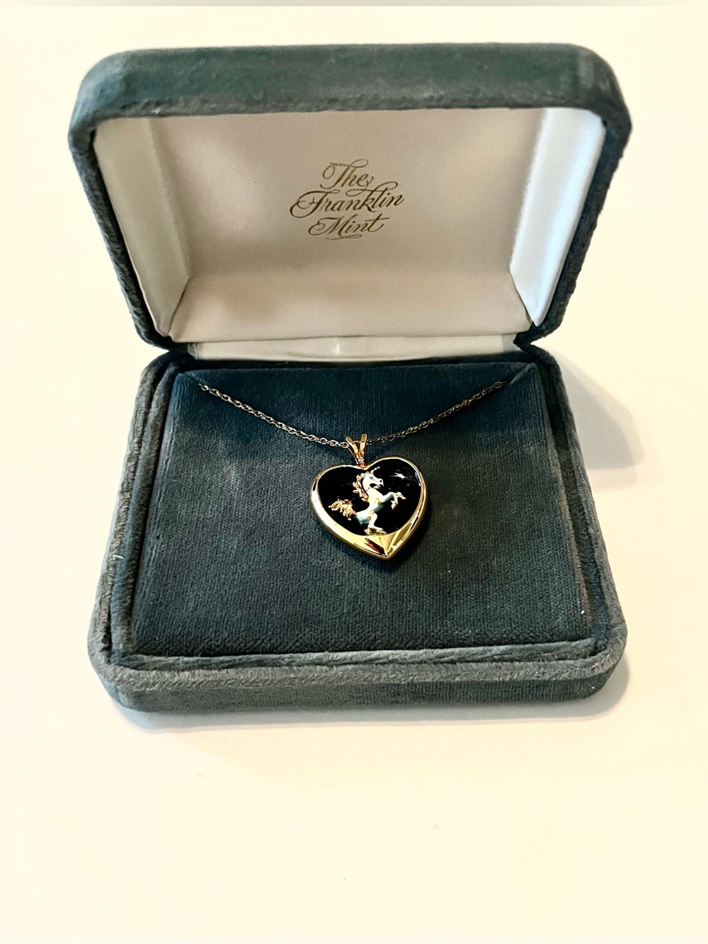 Vintage 1987 Franklin Mint Diamond Unicorn Pendant David Cornell Necklace Box